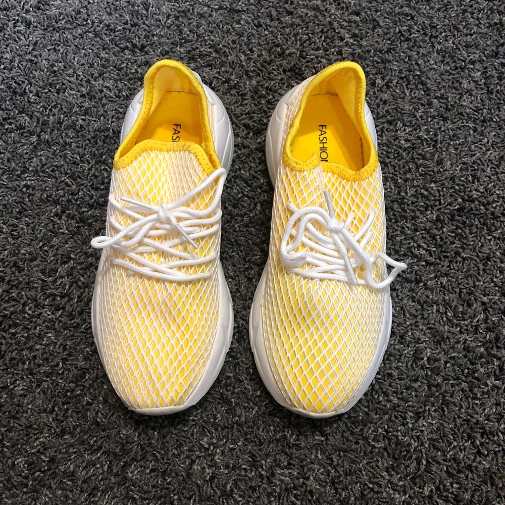 Yellow Fishnet Sneakers!